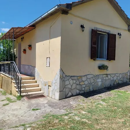 Casa Vacanze L'Amedeo Serrone Exterior photo